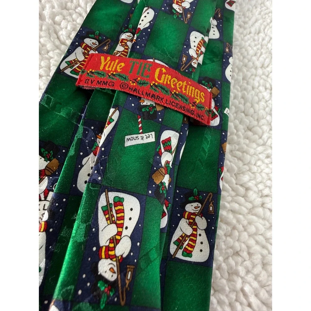 Hallmark Yule Tie Greetings Snowman Pattern Green Silk Men's‎ Necktie